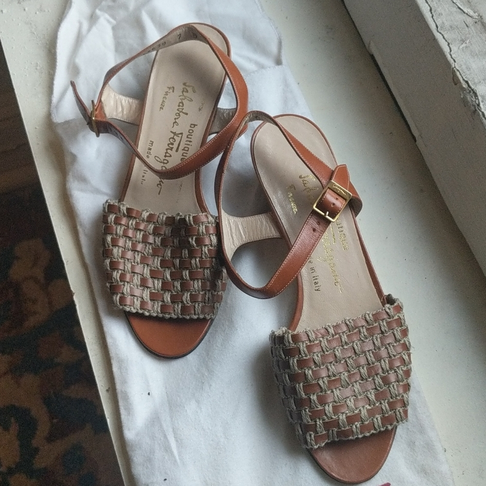 Vintage Salvador ferragamo sandals